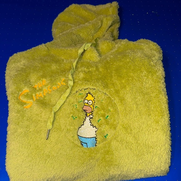 Homer Simpson hoodie and socks - Picture 2 of 11